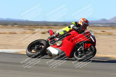 media/Jan-09-2022-SoCal Trackdays (Sun) [[2b1fec8404]]/Turn 8 (1045am)/